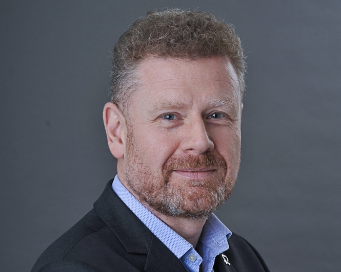 Dr Steve Norris